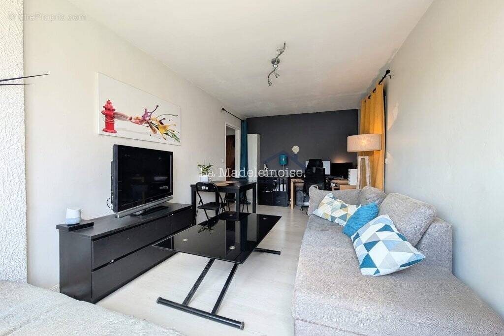 Appartement à LA MADELEINE