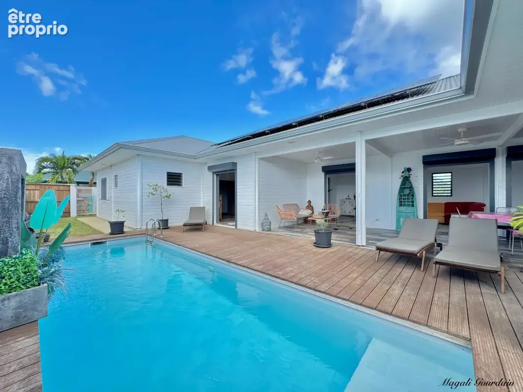 À vendre – saint-françois – villa récente 140 m² – 3 chambres – piscine – autonomie eau & électricité - photo 6
