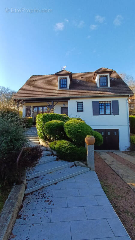 Maison à BELLERIVE-SUR-ALLIER