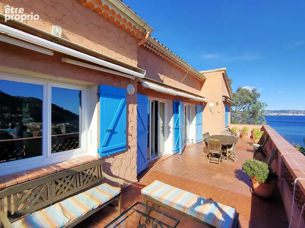 Villa vue mer 9 pieces piscine a proximite du centre village - photo 4