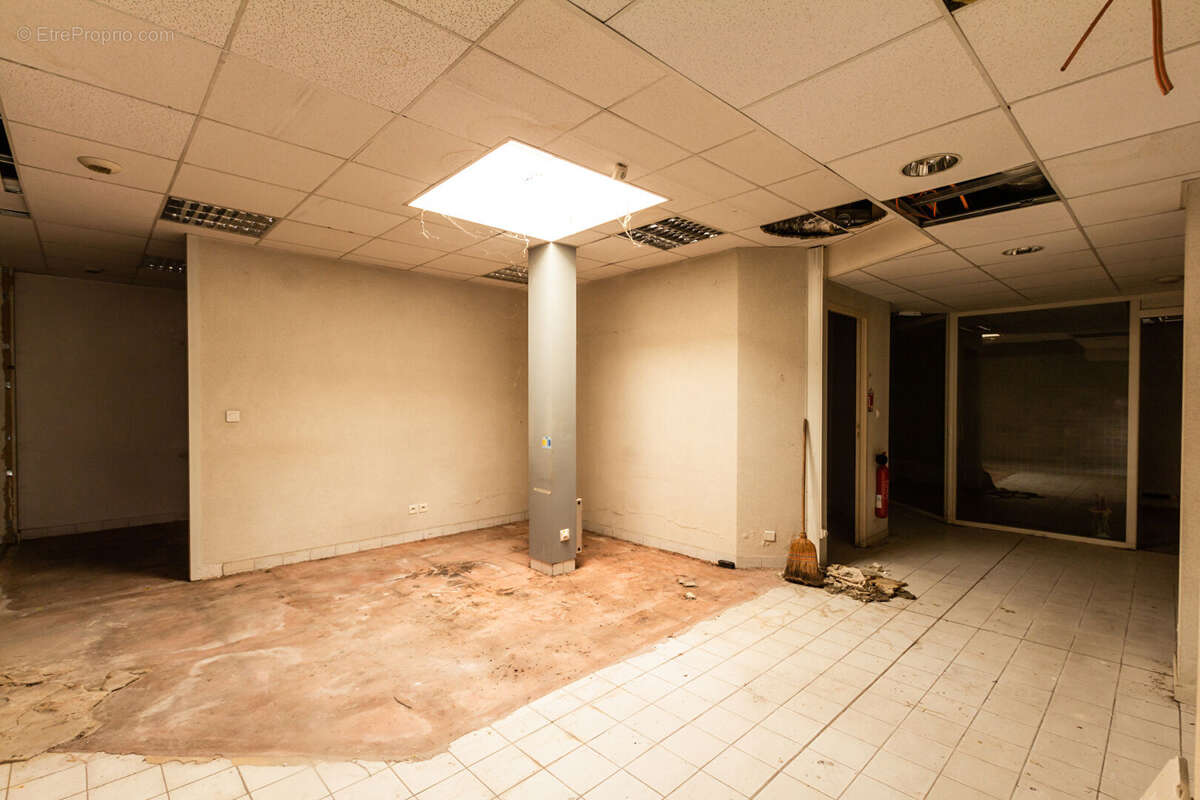 Local commercial Villeneuve S/Lot - photo 4