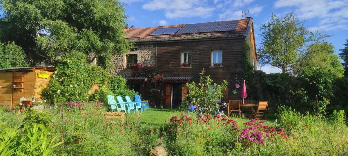 Maison à SAINT-AGREVE