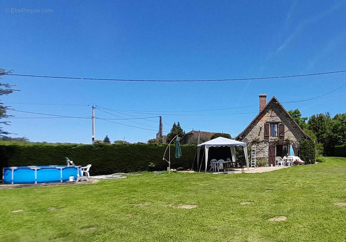 back of house - Maison à SAINT-PAUL-LA-ROCHE