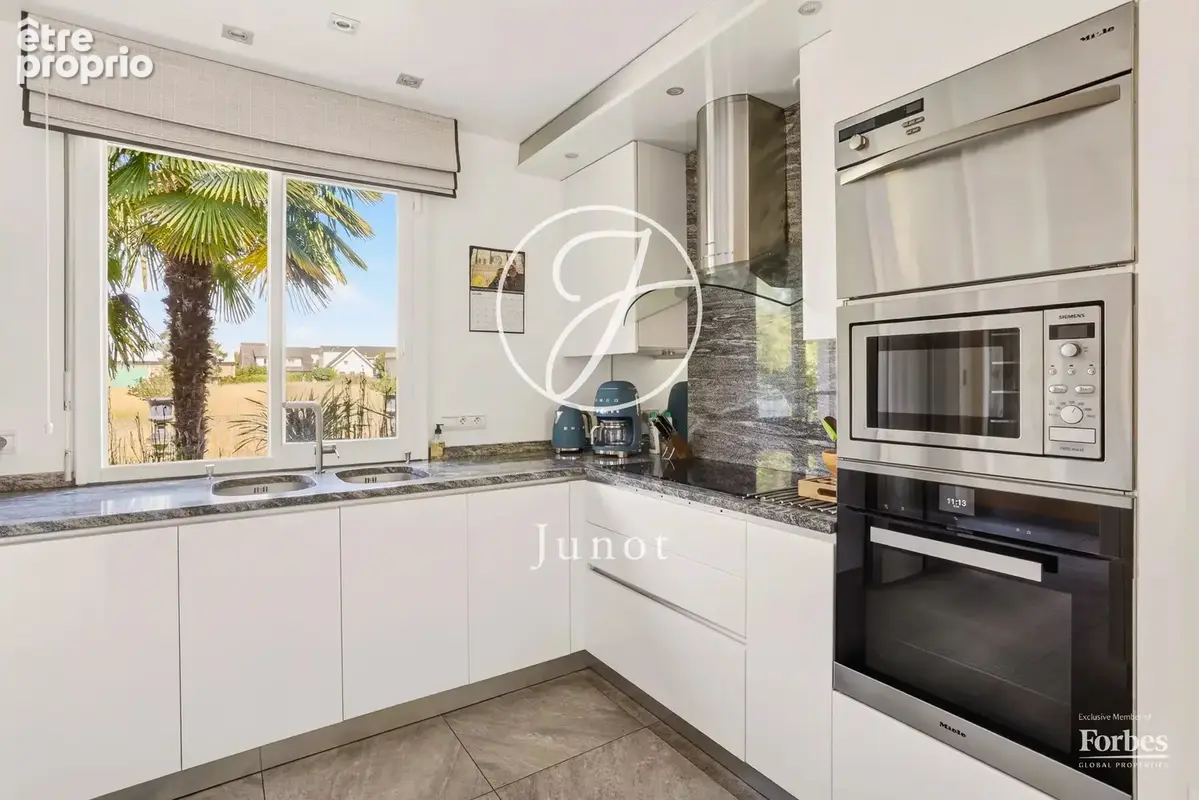 Croissy-sur-Seine - CENTRE-VILLE - Maison - 5 chambres - 179.02m² - Terrain 587m². - photo 12