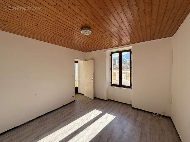 Appartement à SAINT-CLAUDE