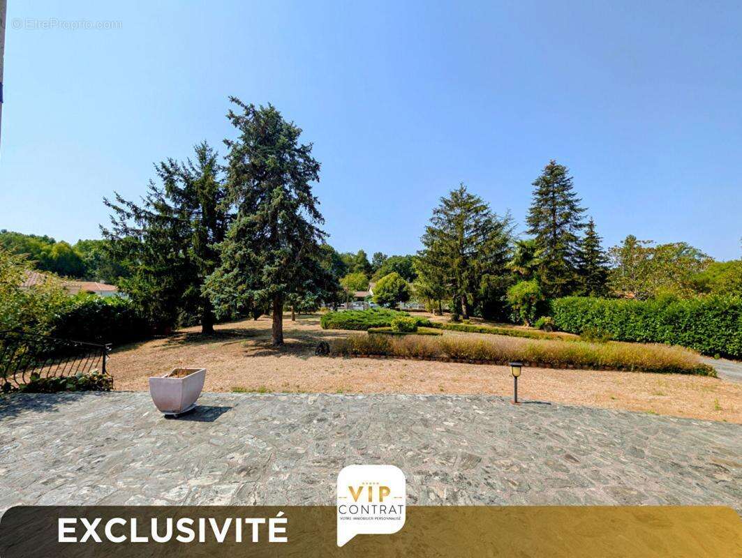 Maison Boutiers Saint Trojan 5 pièce(s) 152 m2 Exclusivité VIP - photo 12