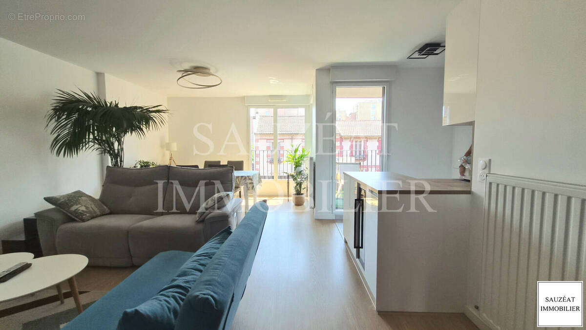Appartement à BAGNEUX