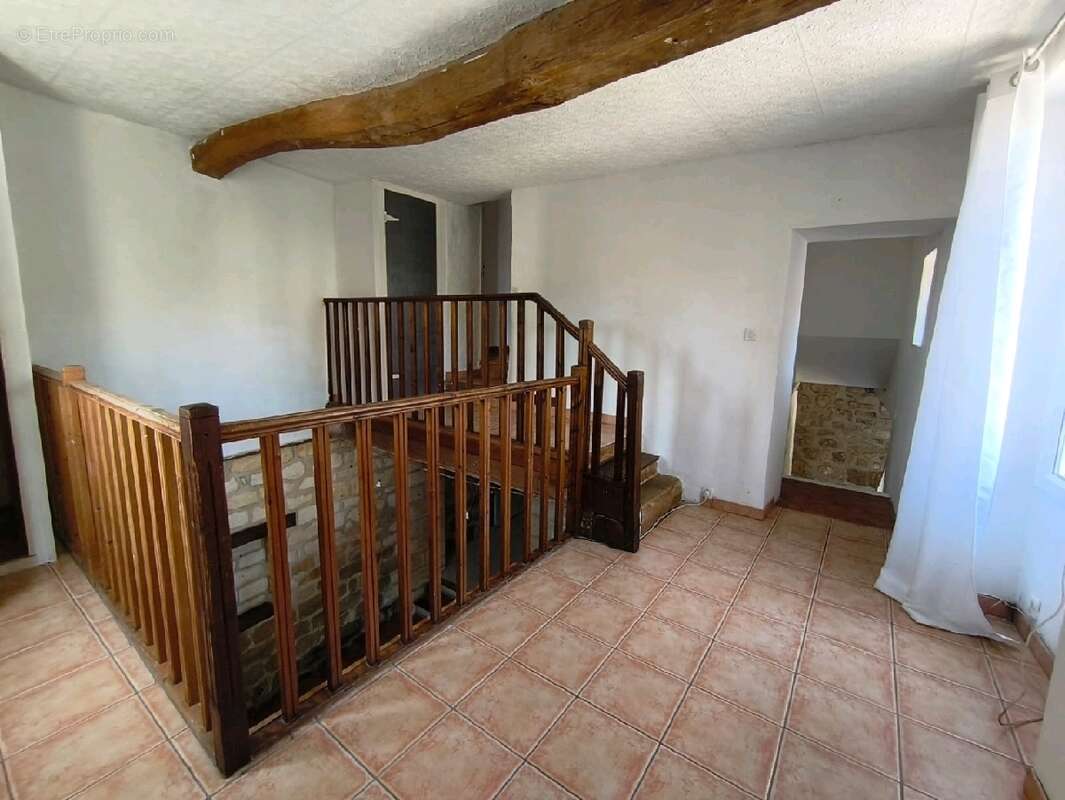 Maison à NESLES-LA-VALLEE