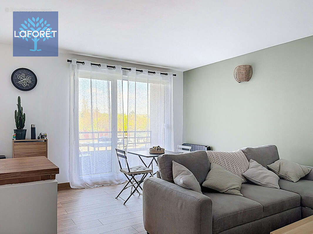 Appartement à SAINT-GENIS-LAVAL