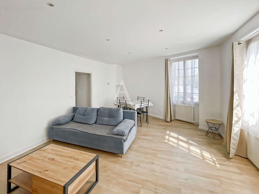 Appartement à AUVERS-SUR-OISE