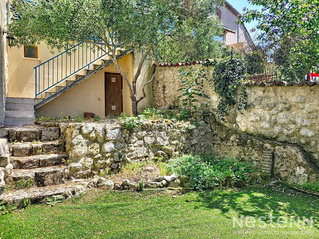 A Vendre Maison de ville en pierre de 136 m² avec jardin au coeur de Gondrin - photo 22