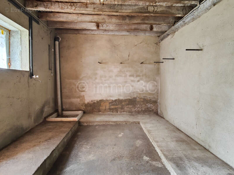 Maison à SAUZE-VAUSSAIS