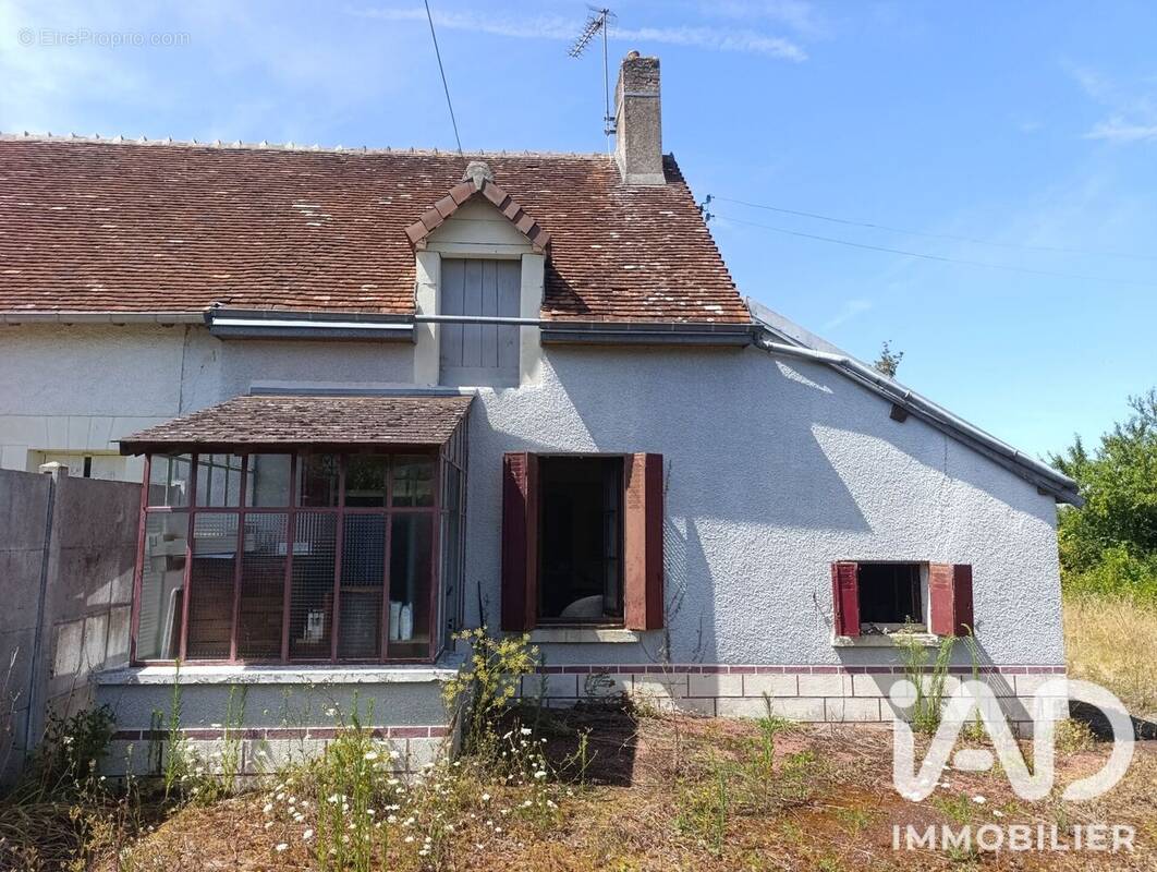 Photo 1 - Maison à ANJOUIN