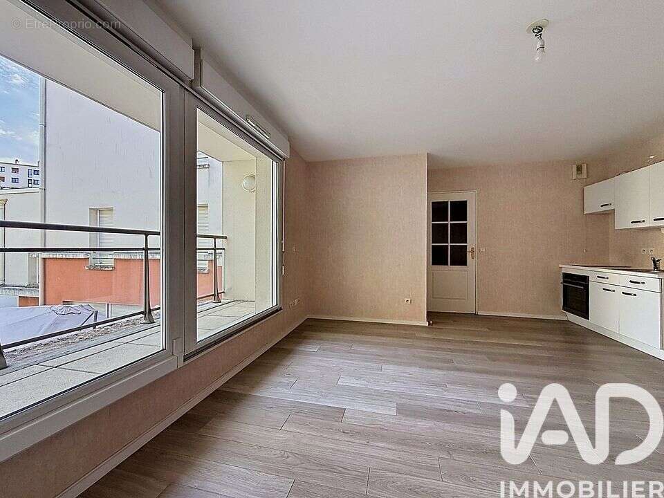 Appartement 42 m² à Reims  - photo 5