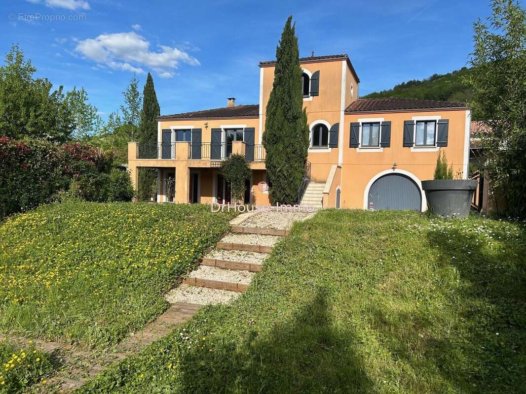 Maison à CAHORS