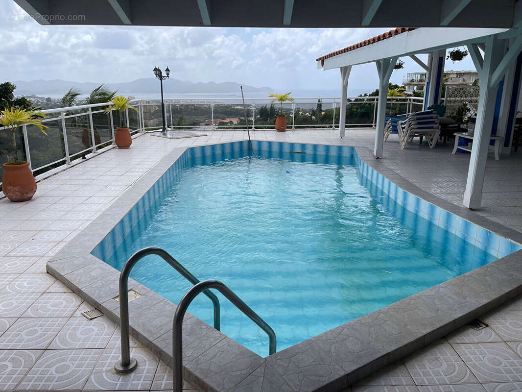 Maison à SCHOELCHER