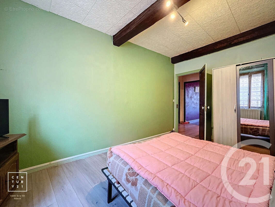 Maison à LATOUR-DE-FRANCE