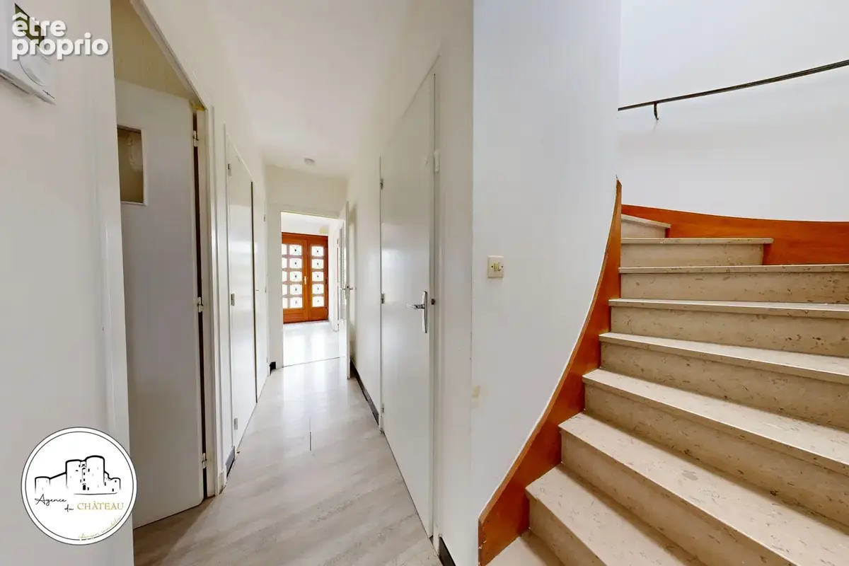 Maison de 98 M2 + combles aménageables à Avrillé BOIS DU ROY - photo 8