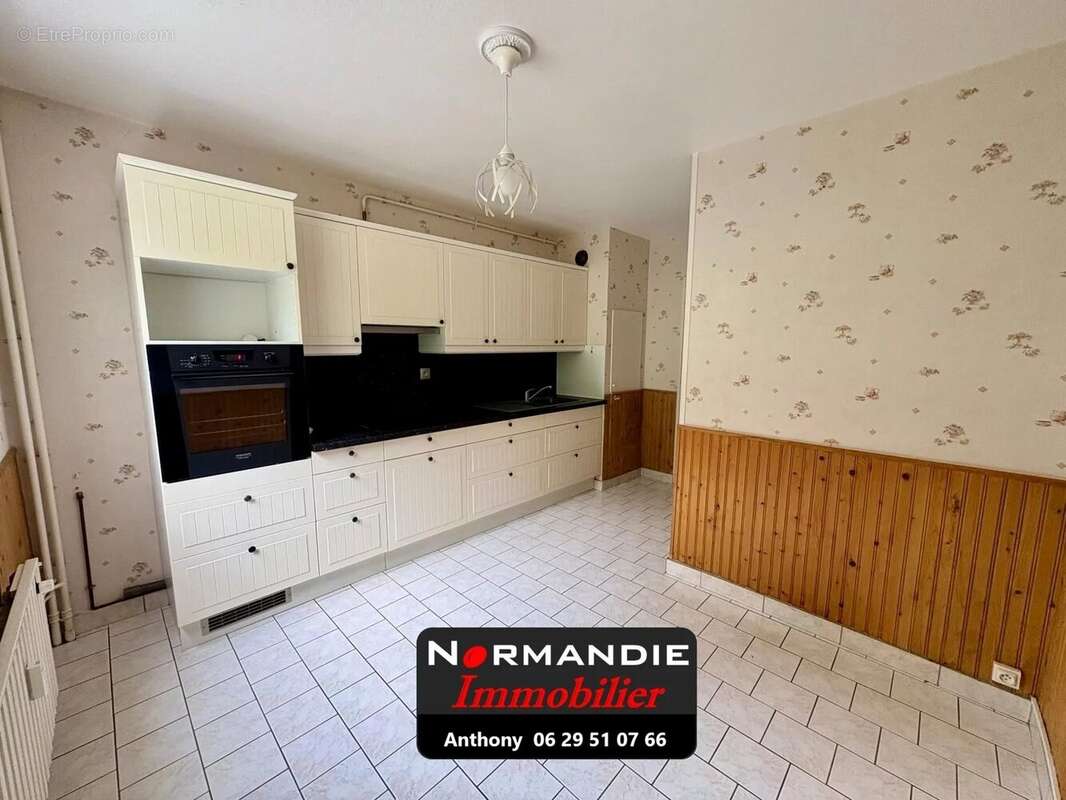 Appartement à LILLEBONNE