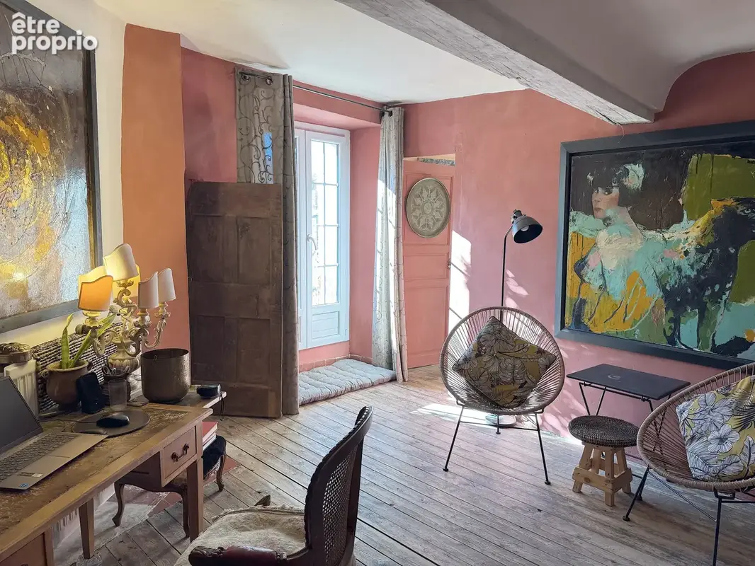 Une demeure historique atypique avec un gros potentiel - photo 16