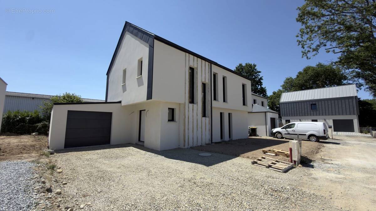 Maison 144 m² à Betton  - photo 2