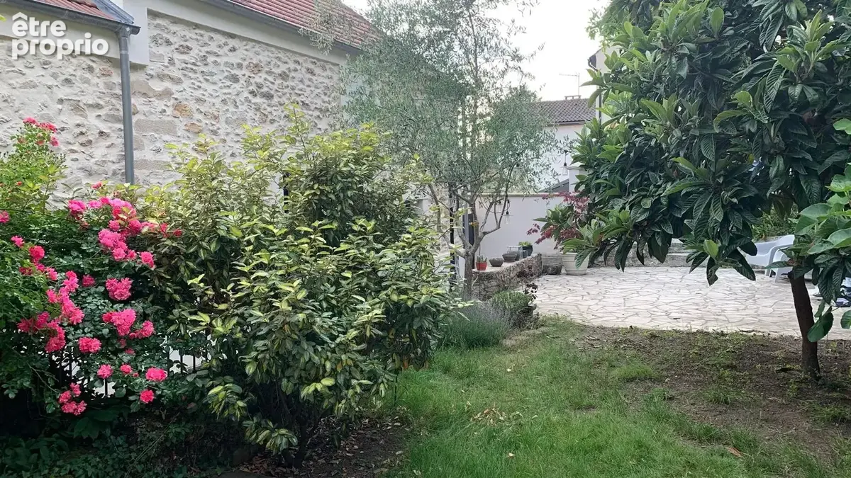 MARCOUSSIS - Quartier du Gué - Maison Familiale de caractère 140m2 - 4 Chambres - Jardin - Garage - photo 15