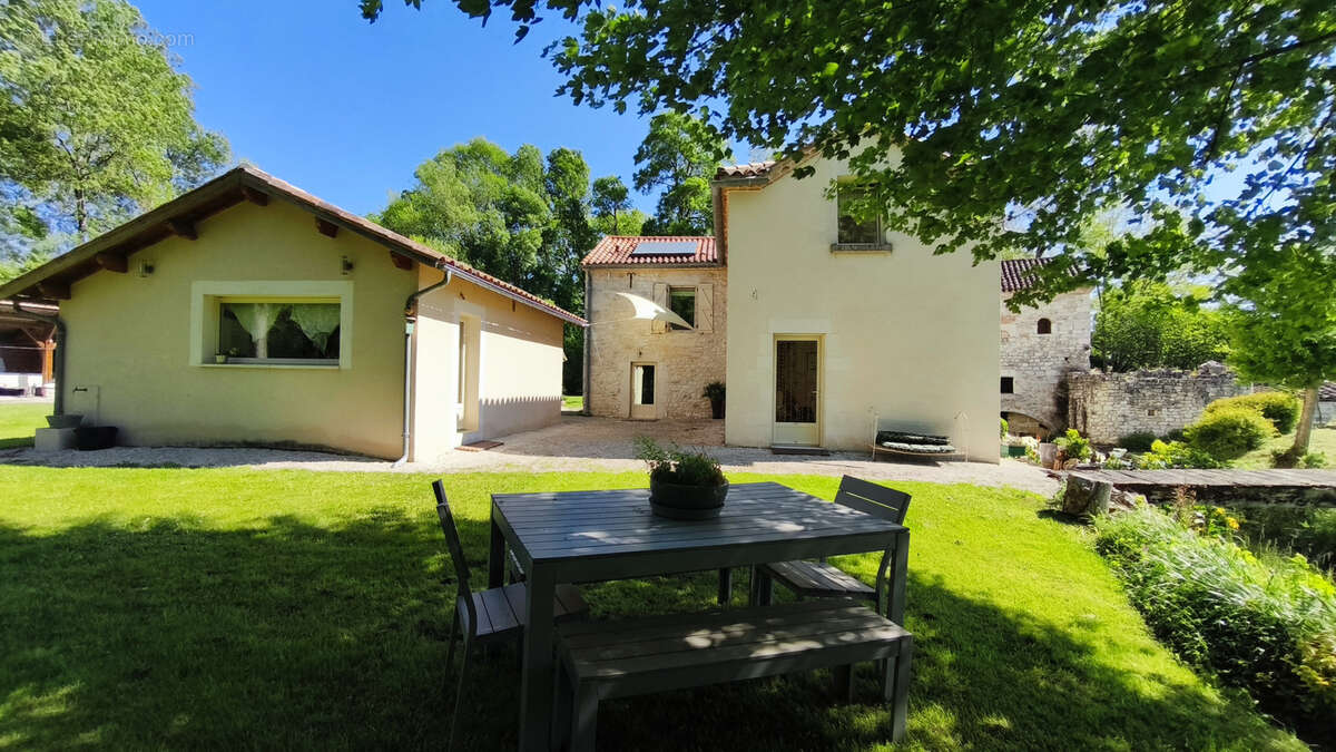 Maison à BAGAT-EN-QUERCY