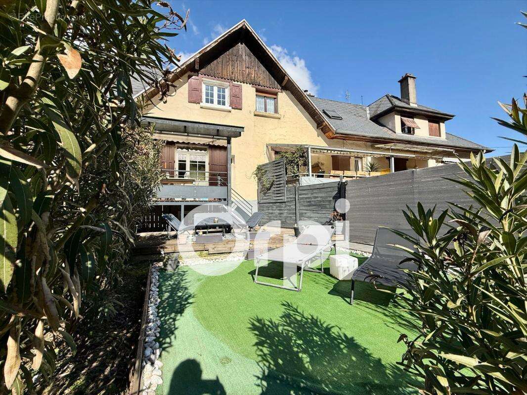 Maison à FROGES