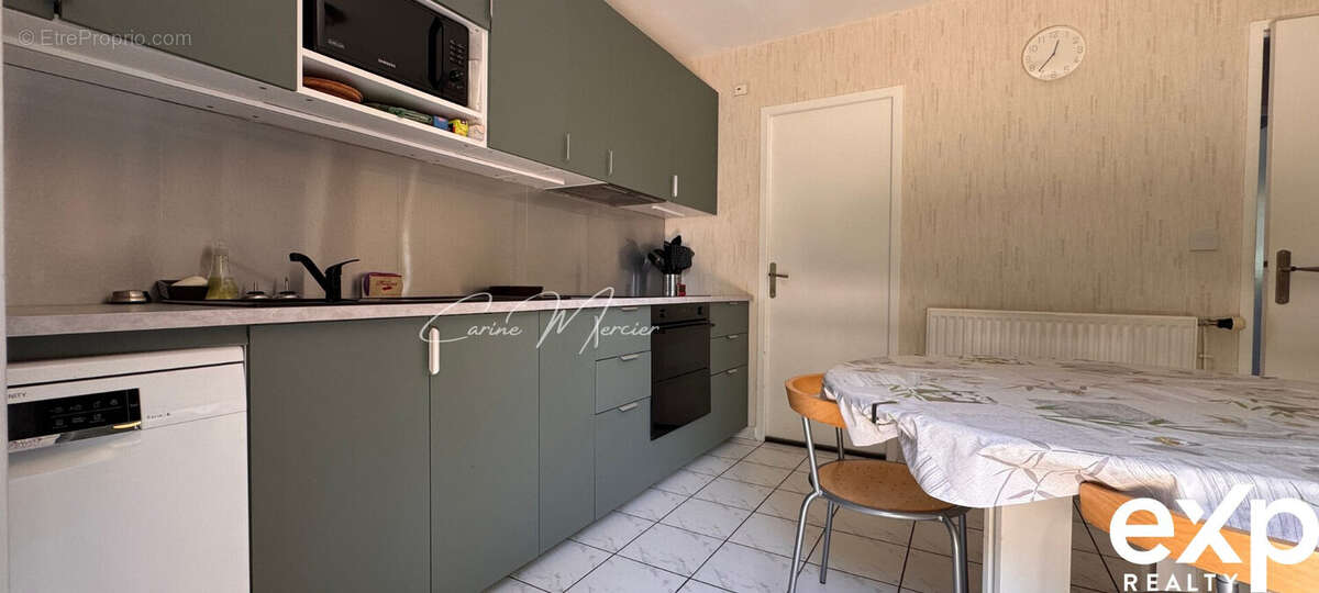 Maison 134 m² à Beynes  - photo 8