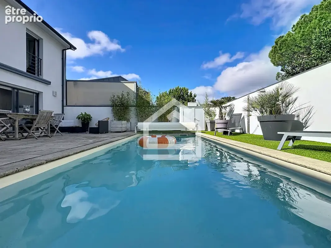 Le bouscat - maison familiale de 148 m2 - piscine - garage - photo 1