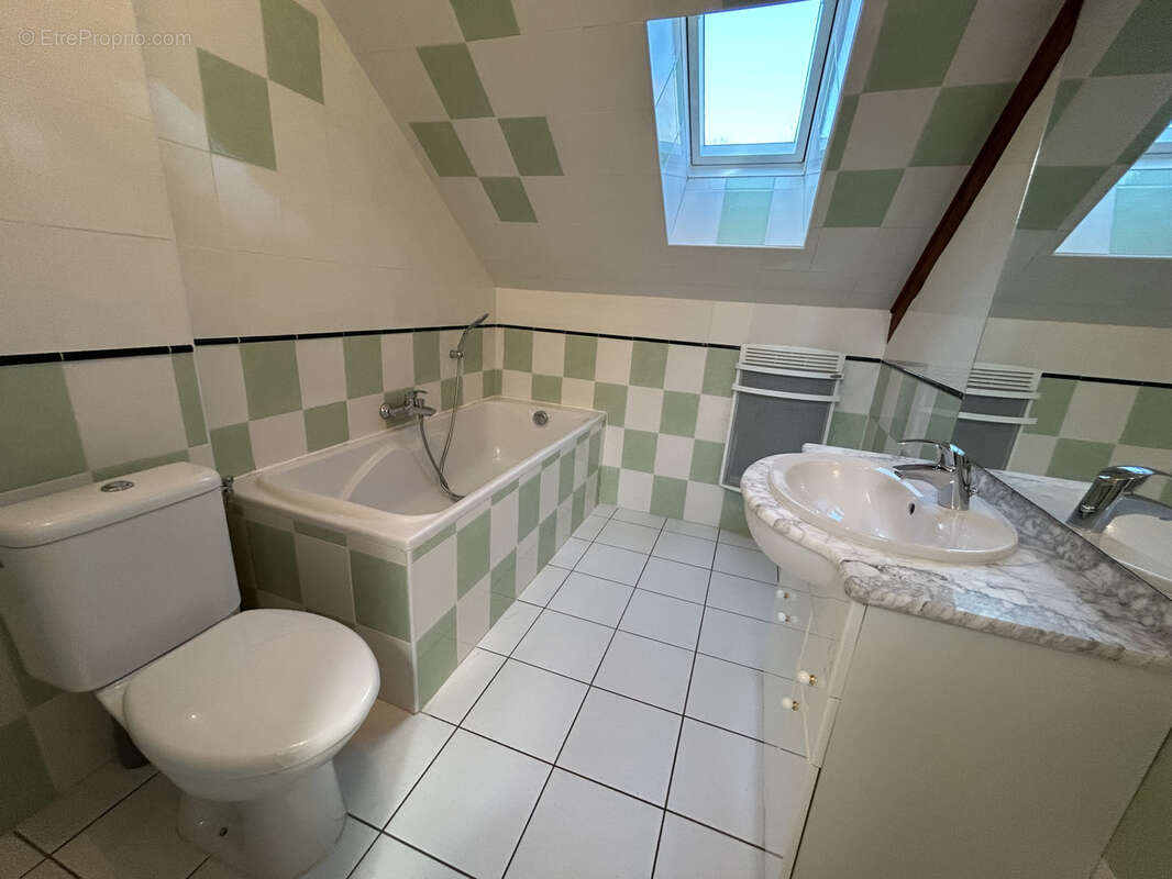 Maison à COMBRESSOL