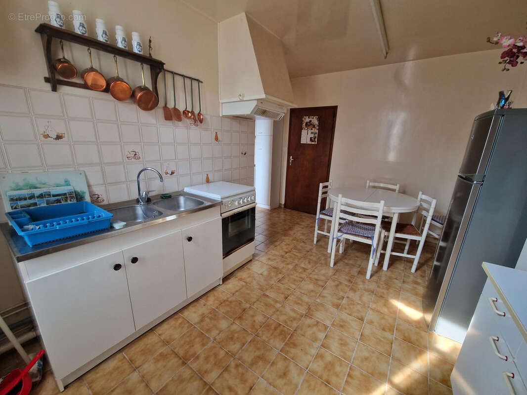 Maison à SAINT-MARTIAL-DE-MIRAMBEAU