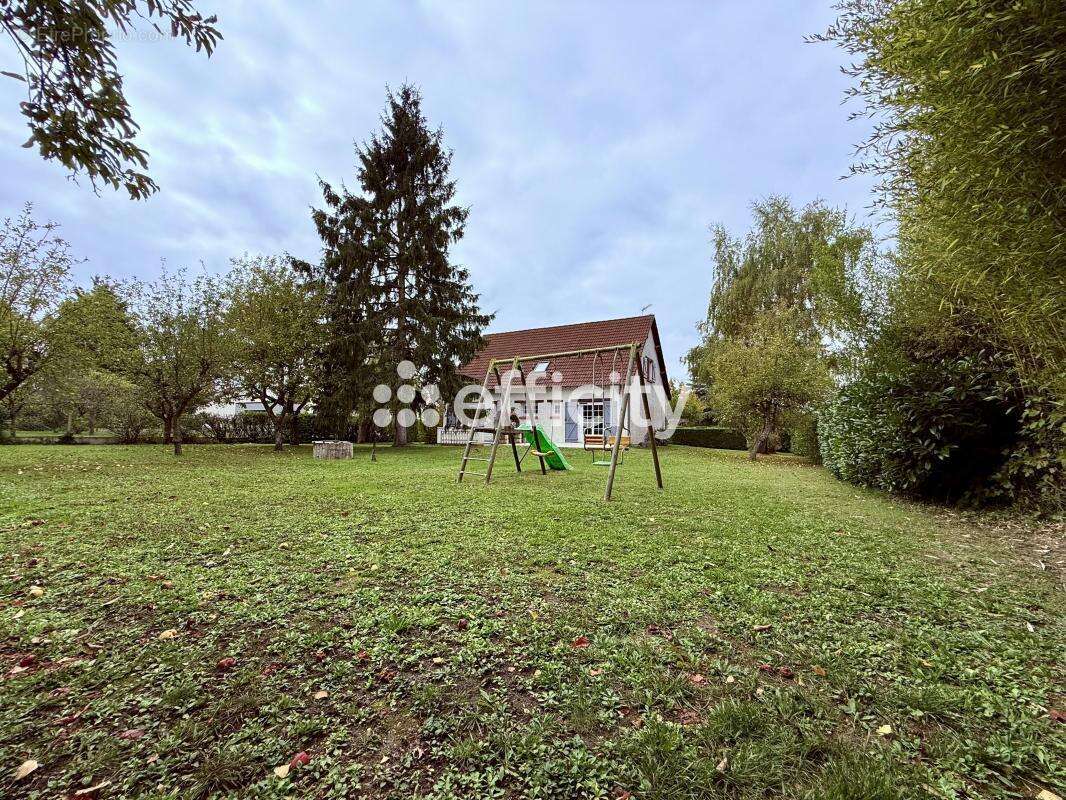 Maison à SAINT-CYR-EN-VAL