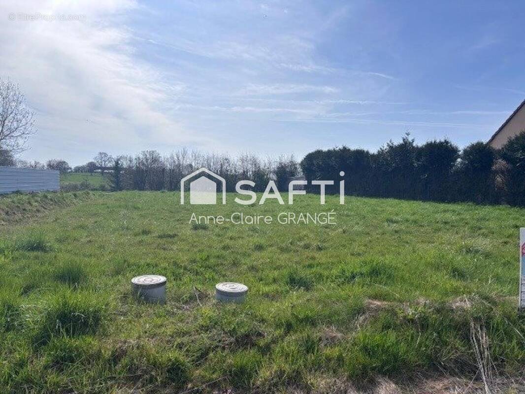 Photo 1 - Terrain à MONTREUIL-LE-CHETIF