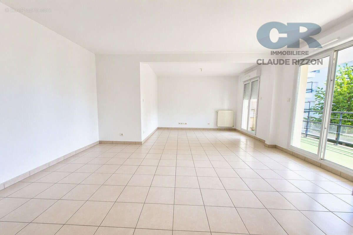T4 standing thionville - photo 3