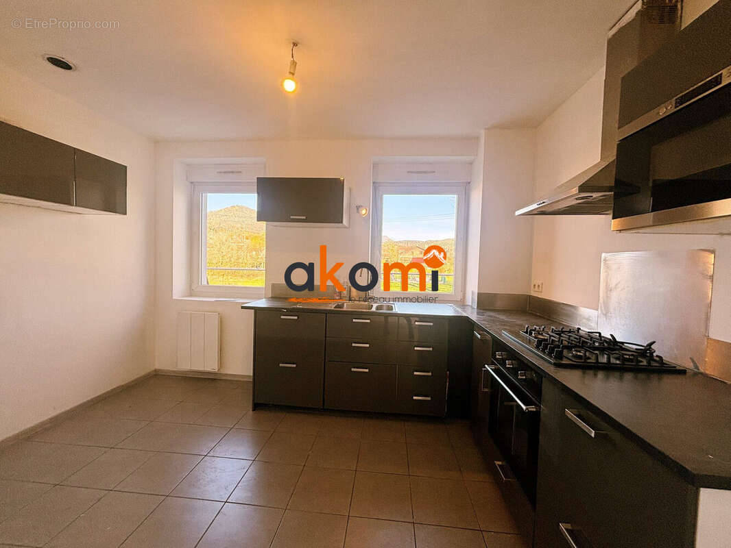 Maison à LA GRANDE-FOSSE