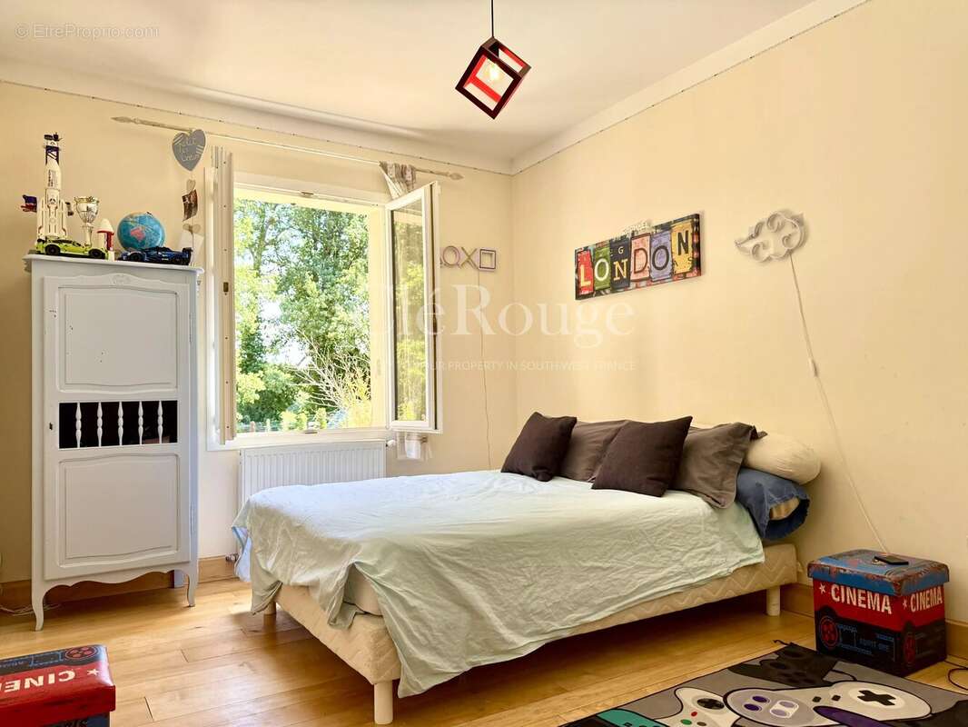 À quelques minutes de Pineuilh – Belle maison contemporaine avec piscine - photo 7