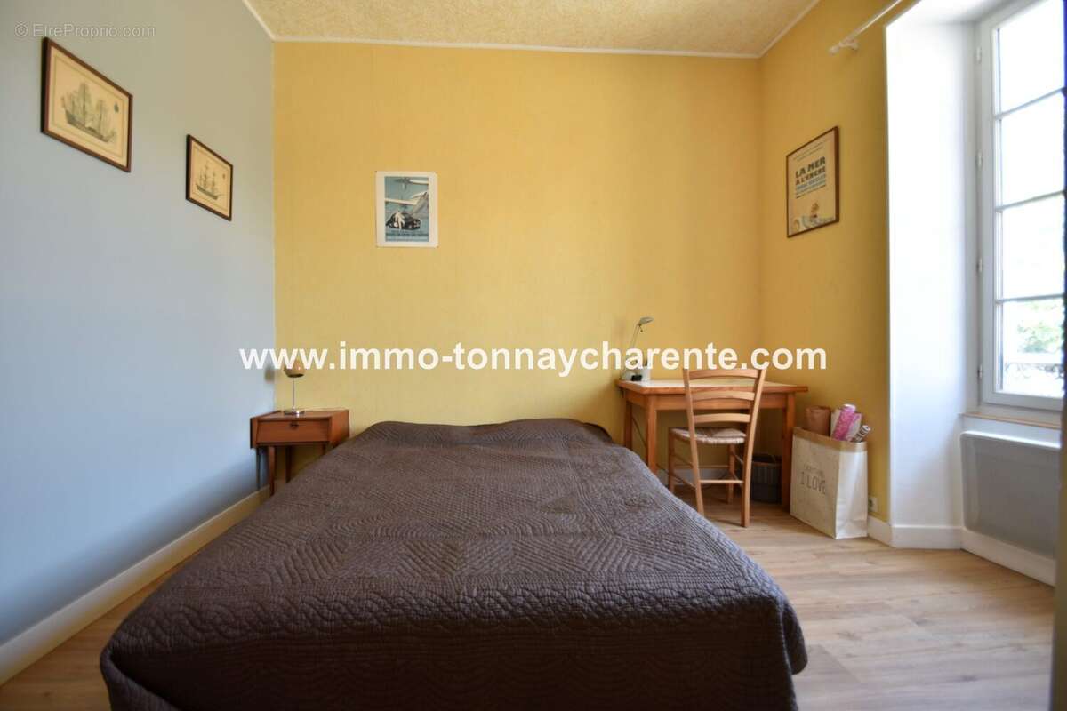 Maison à TONNAY-CHARENTE