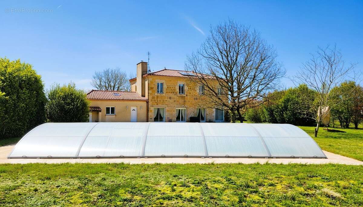 Maison à CASTELNAU-DE-MONTMIRAL