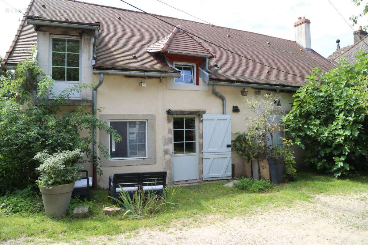 Maison à AUTUN