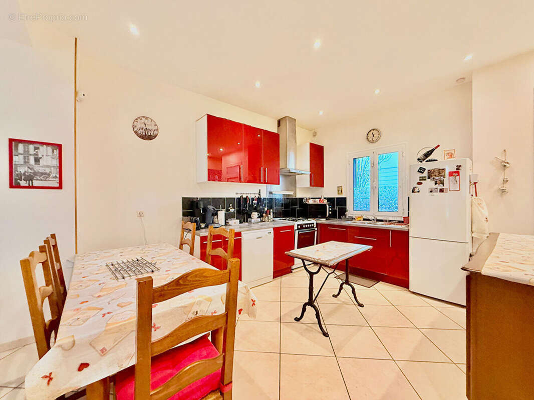 Maison à CHOISY-LE-ROI