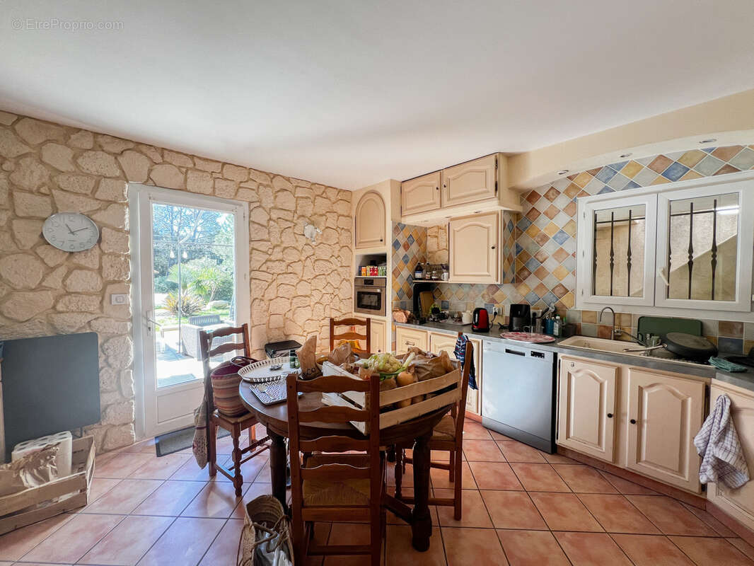 Maison à SAINT-CANNAT