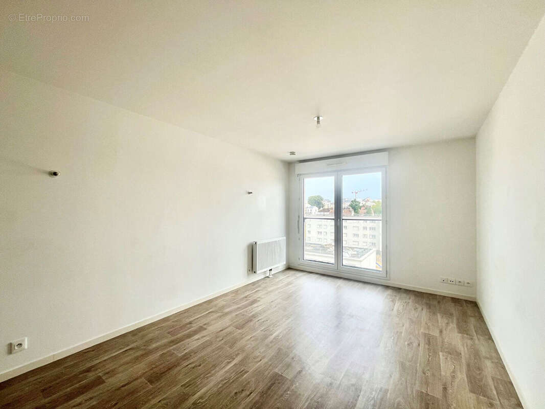 A VENDRE appartement Caen 2 pièce(s) 39.60 m2 - vendu libre - dernier étage - ascenseur - parking - vue dégagée - photo 2