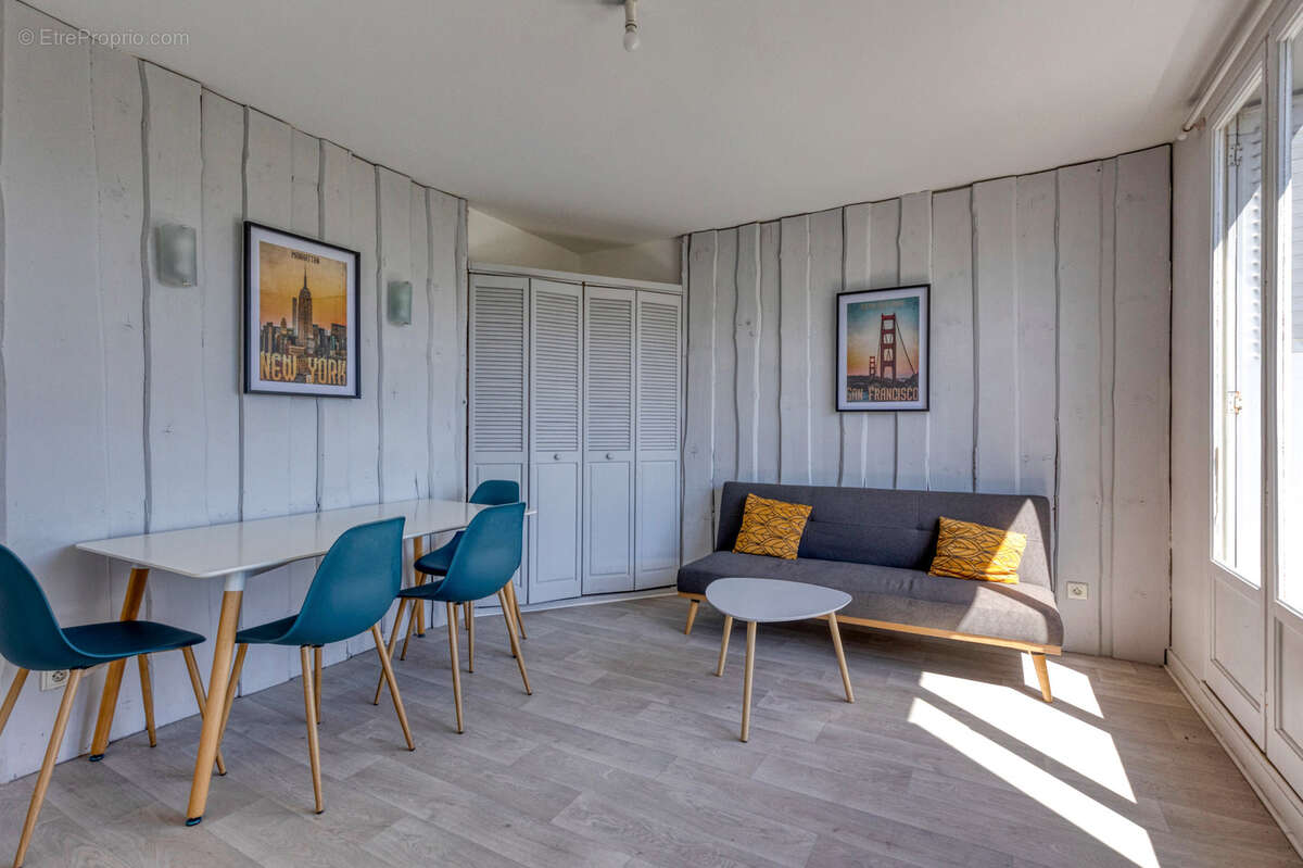 GRENOBLE MALHERBE : T3 55m2 vue massifs et cave en annexe - photo 2