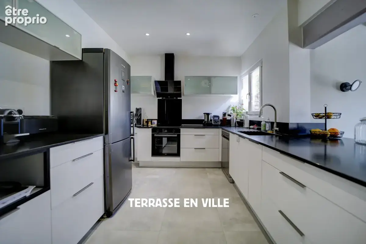 Belle villa renovee 214m2 - quartier fontsainte - t2 independant - piscine - 940 000€ - photo 10