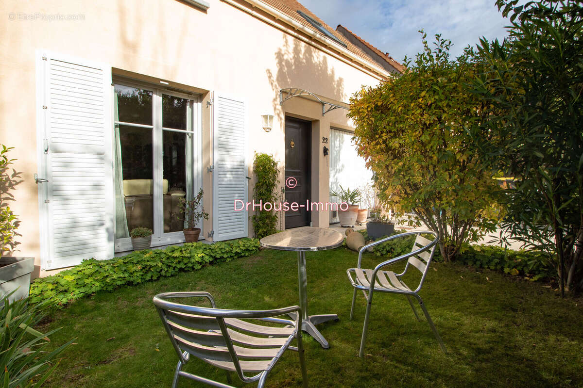 Maison à ECQUEVILLY