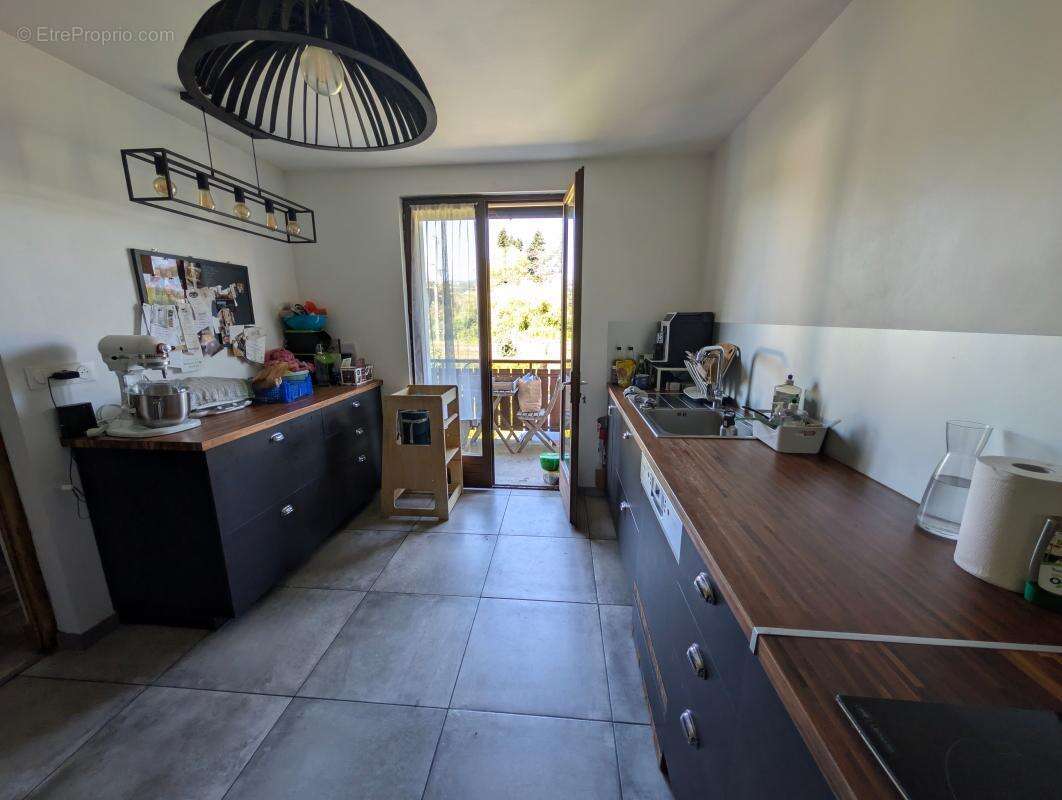 A vendre à BLOYE – Maison individuelle rénovée avec grand terrain et fort potentiel d'évolution - photo 8