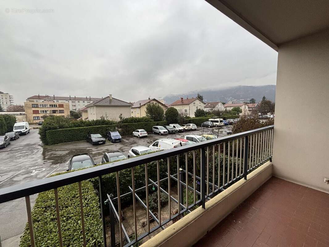 Appartement à ECHIROLLES