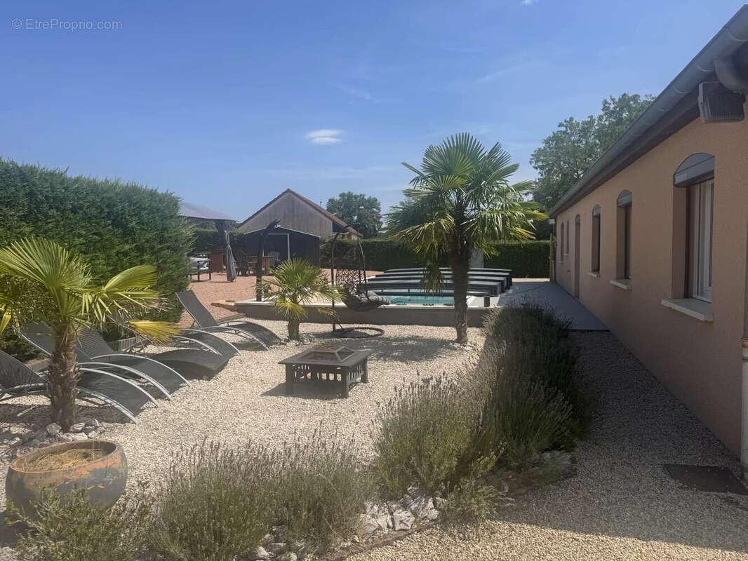 Très belle villa à 15 mn de PARAY, plain-pied, piscine. - photo 4