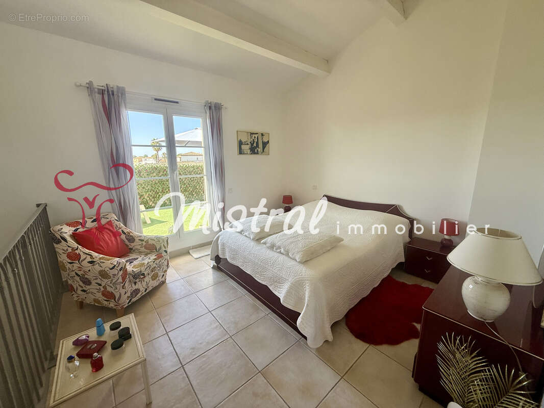Aigues mortes marina 3 chambres garage parking piscine - photo 9
